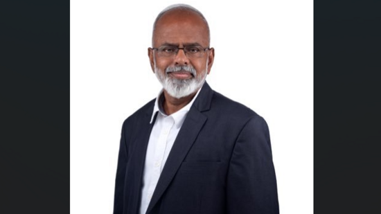 थायरोकरे के डॉ। ए वेलुमनी ने शुरुआती नौकरी समारोह के खिलाफ चेतावनी दी क्योंकि अमेज़ॅन के बड़े पैमाने पर छंटनी की रिपोर्ट सामने आई। (x/@@वेलुमानिया)