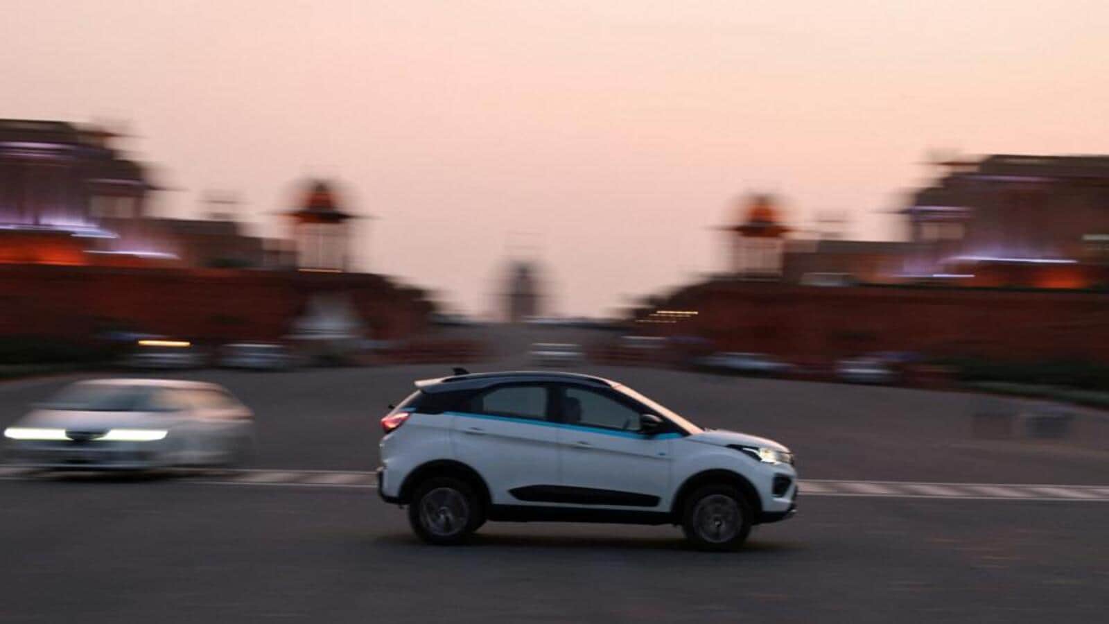 भारत इलेक्ट्रिक वाहनों के वित्तपोषण को कम करने के लिए